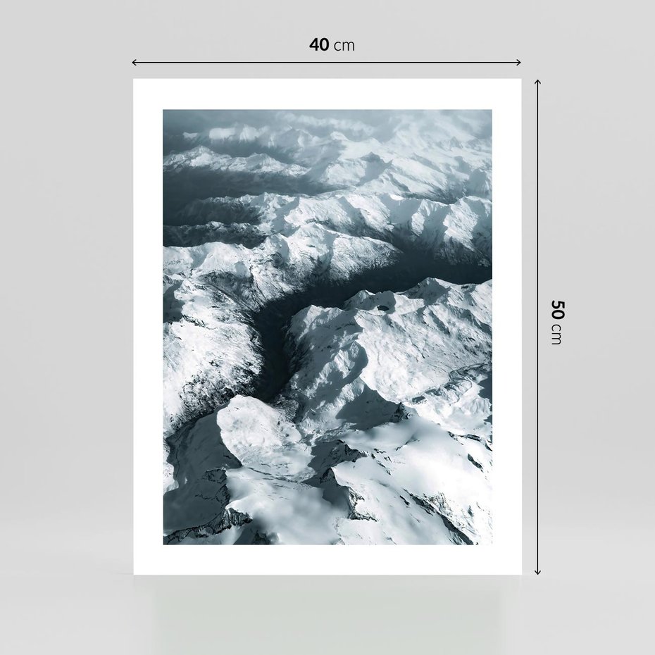 Plakat bez ramy 40x50 - Ośnieżone Szczyty z Wysoka - ośnieżone szczyt górskie, zdjęcie z lotu ptaka