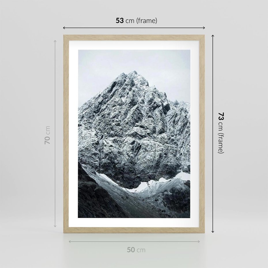 Plakat w ramie 50x70 - Surowość Gór - śnieg, zima w górach - rama drewno