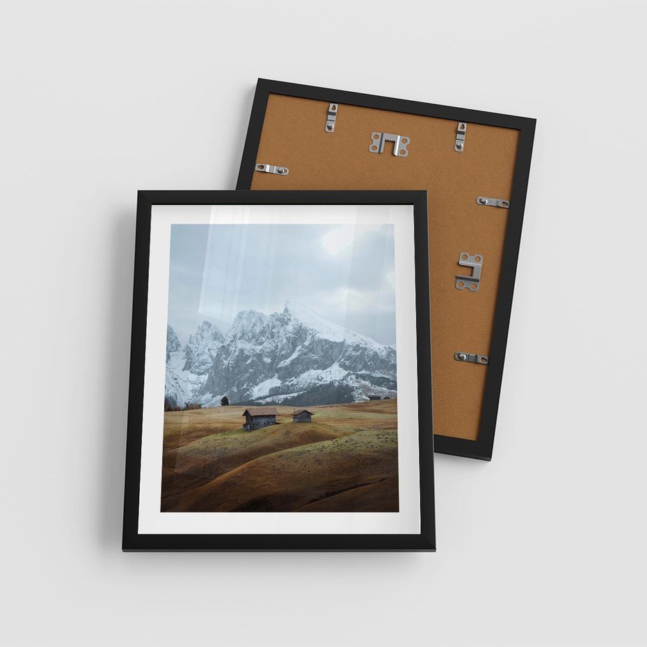 Plakat w ramie 40x50 - Odkryj Ich Urok - góry, skandynawia - rama czarna