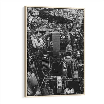 Obraz w ramie 80x120 - Kontrastujące miasto - miasto, biało - rama drewno