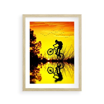Plakat w ramie 40x50 - Rower przy zachodzie słońca - rower, zachód - rama drewno