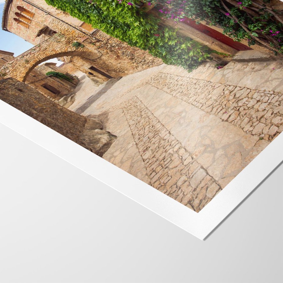 Plakat bez ramy 21x30 - Uliczka pełna perspektywy i tajemnicy - uliczka, perspektywa