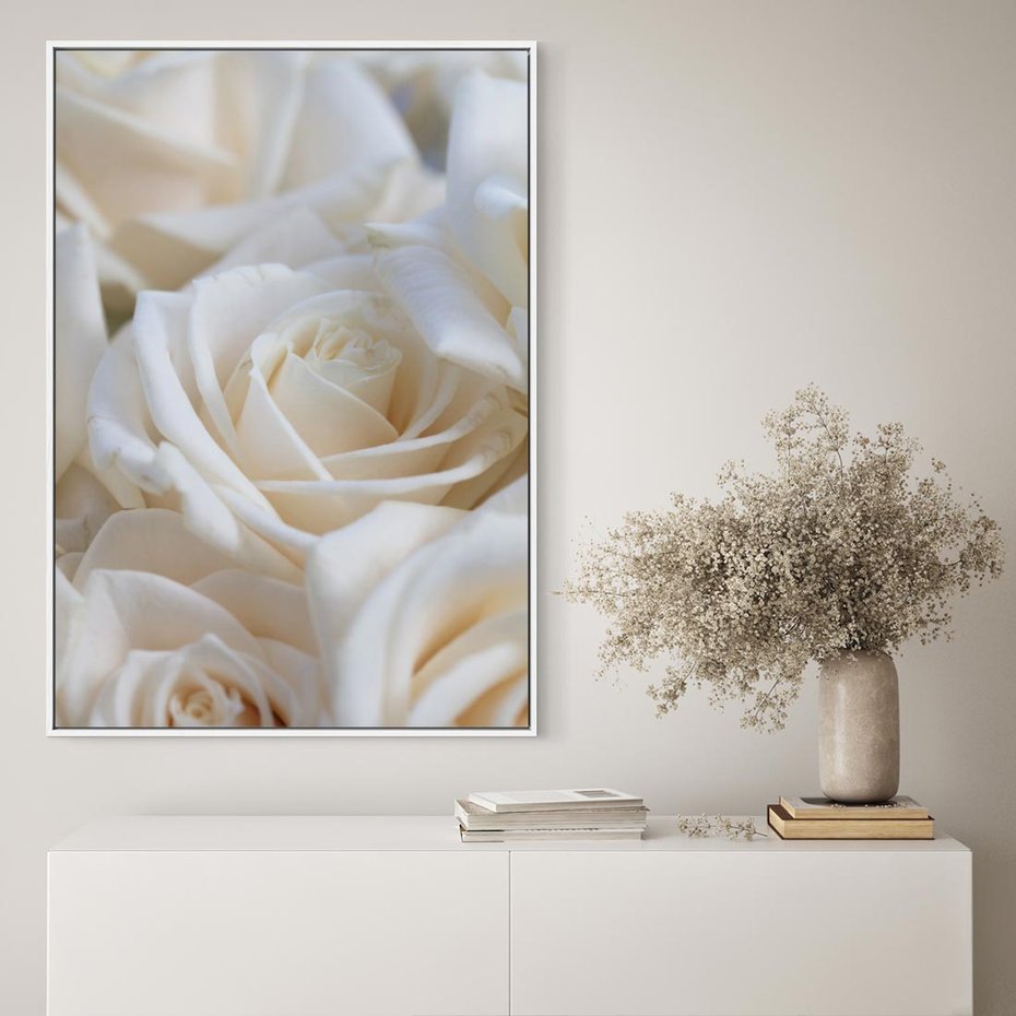 Obraz w ramie 50x70 - Białe róże piękności - białe, róże - rama biała