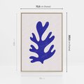 Obraz w ramie 70x100 - Przenikająca Struktura - boho plakat, niebieski liść w intensywnym kolorze - rama drewno