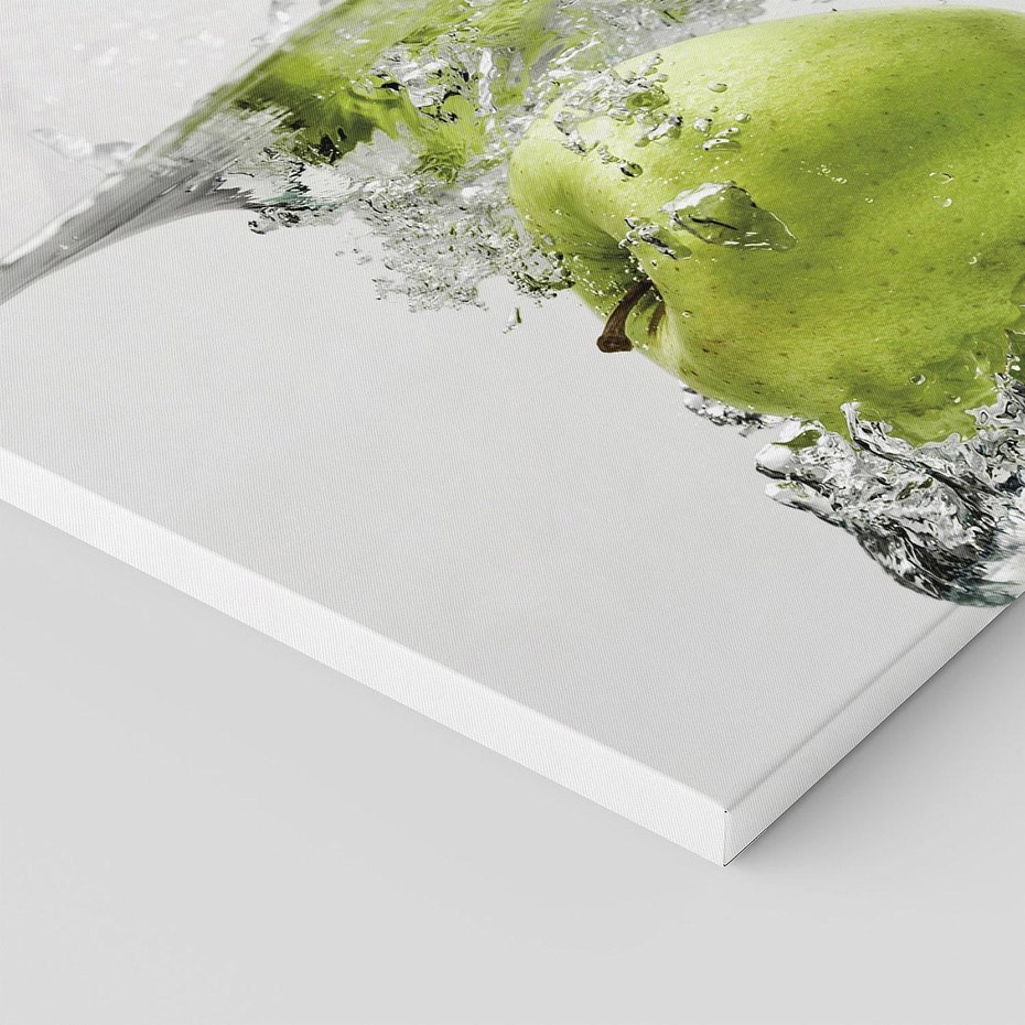 Obraz na płótnie 120x60 - Jabłka: Świeżość natury - jabłka, woda