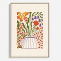 Obraz w ramie 70x100 - Świeżość Kwiatów - kwiaty w wazonie, minimalistyczna kompozycja - rama drewno