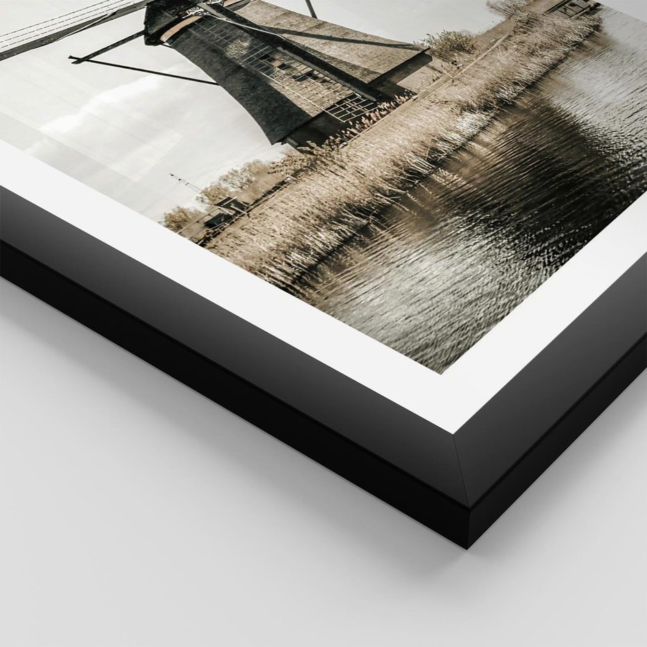 Plakat w ramie 40x50 - Holenderski Wiatrak w Sepii - holenderski wiatrak, młyn - rama czarna