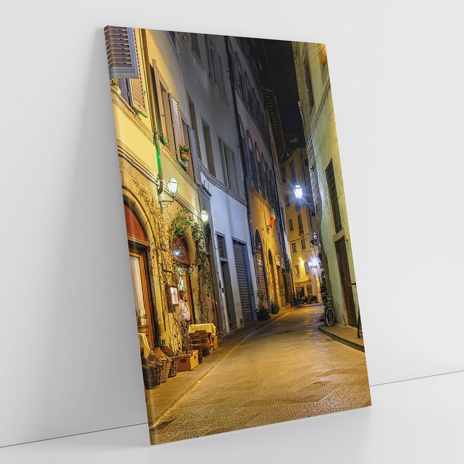 Obraz na płótnie 50x70 - Toskańska uliczka: włoski urok - Włochy, Toskania