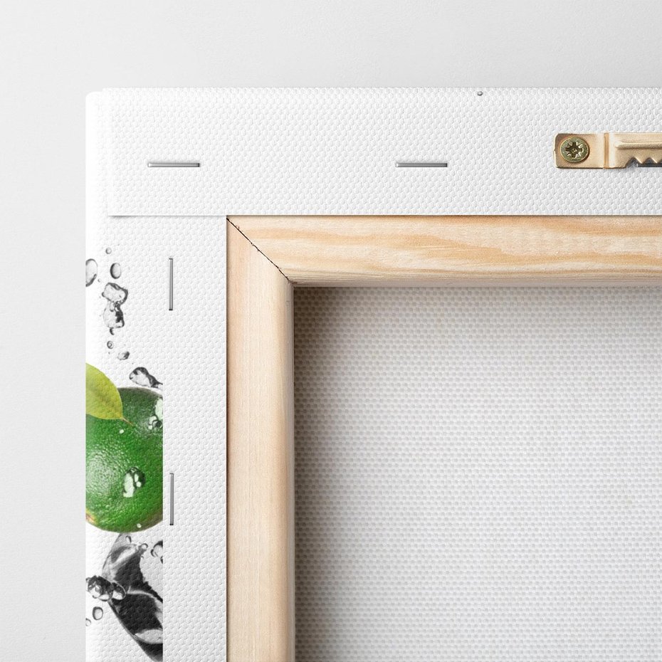 Obraz na płótnie 40x40 - Ekscentryczne limonki z wodą - limonki, woda