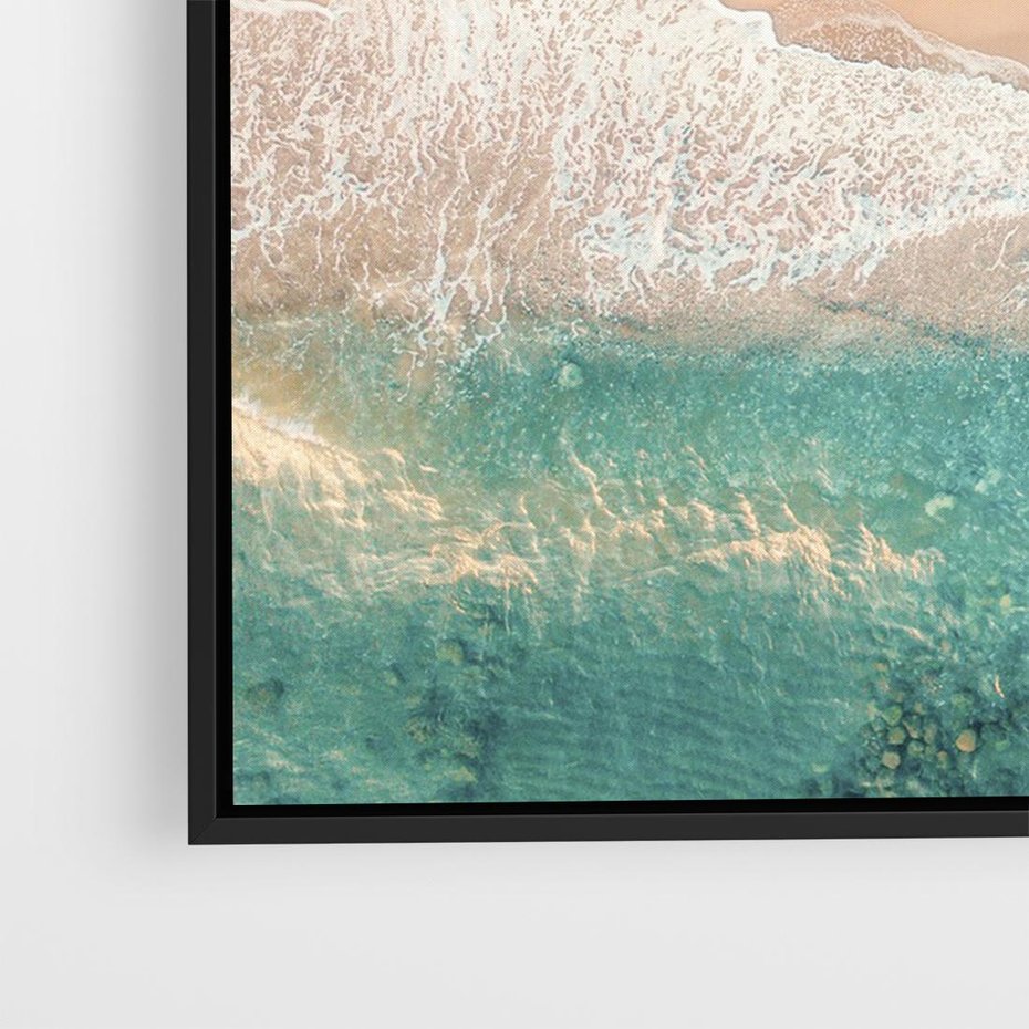 Obraz w ramie 70x50 - Oczy turkusu - fotografia, plaża - rama czarna