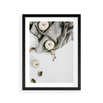 Plakat w ramie 40x50 - Białe Dynie i Przytulny Koc - kompozycja jesienna, białe dynie - rama czarna