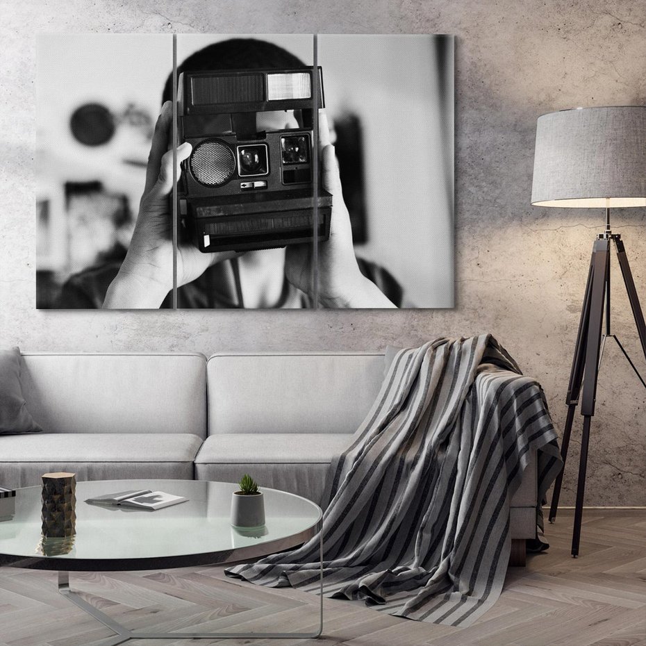 Obraz na płótnie 120x80 - Mężczyzna za Aparatem - czarno białe zdjęcie, portret