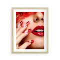 Plakat w ramie 40x50 - Piękno manicure: kolory i elegancja - paznokcie, manicure - rama drewno