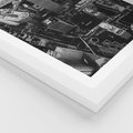 Plakat w ramie 30x40 - Kontrastujące miasto - miasto, biało - rama biała