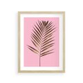 Plakat w ramie 30x40 - Promienie złotej palmy - złota, palma - rama drewno