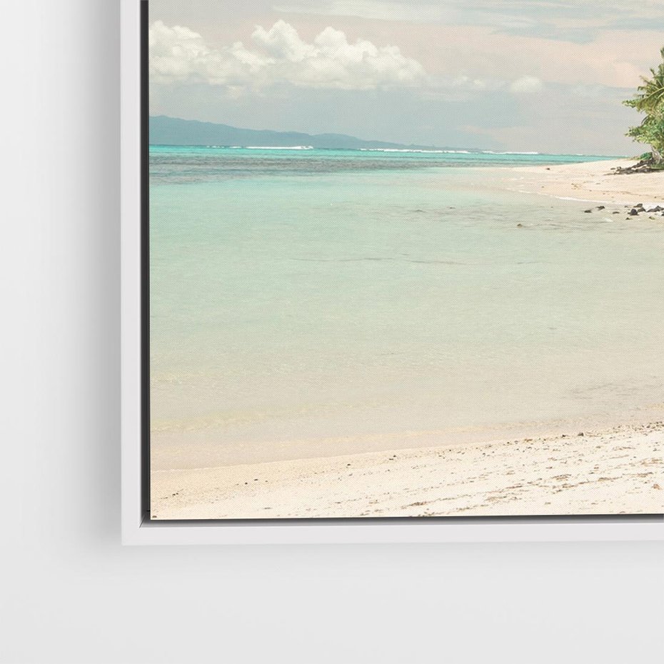 Obraz w ramie 50x50 - Uczta Egzotycznych Marzeń - fotografia, rajska plaża - rama biała