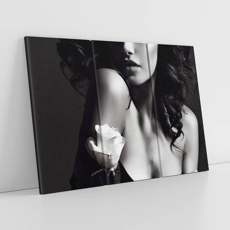 Obraz na płótnie 120x80 - Piękno kobiecego aktu uchwycone - kobieta, akt