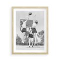 Plakat w ramie 50x70 - Sport to Zdrowie - retro zdjęcie, czarno białe - rama drewno