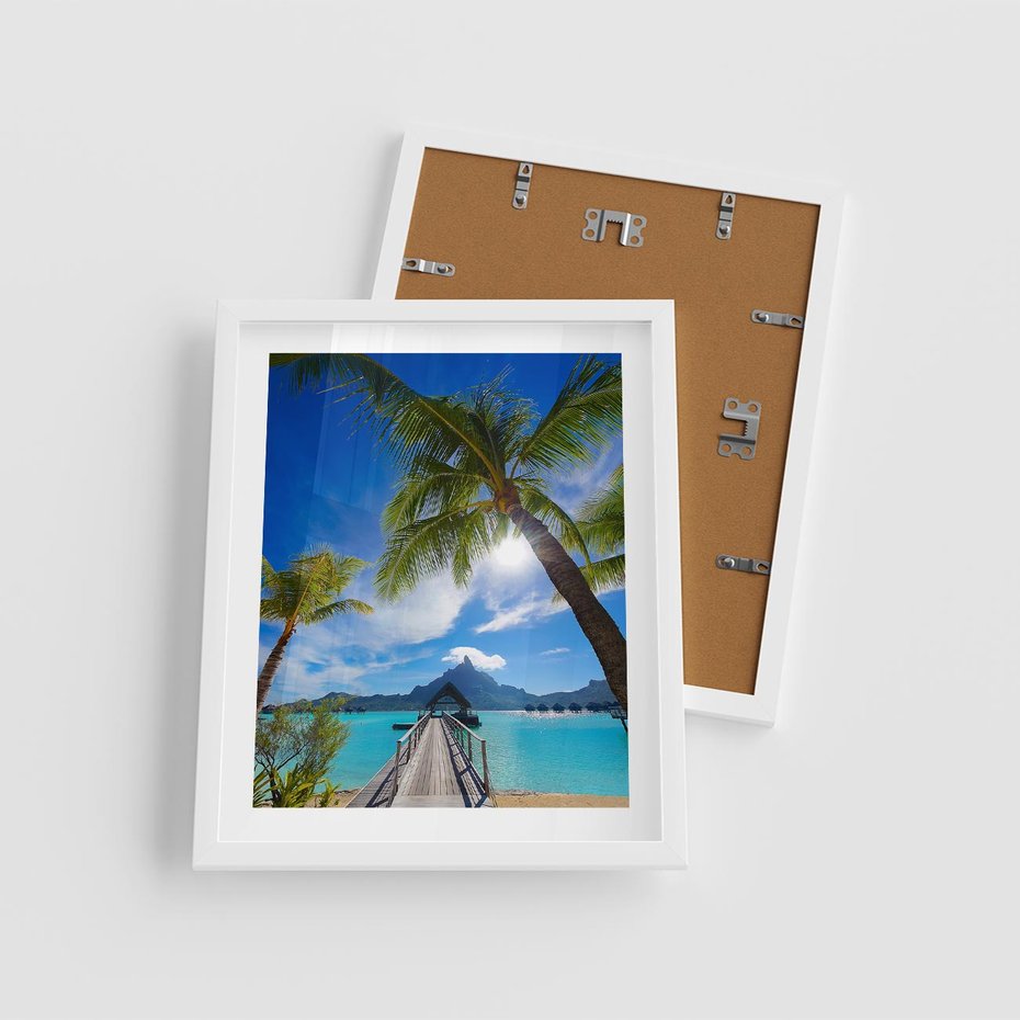 Plakat w ramie 40x50 - Tropikalne palmy nad oceanem - palmy, ocean - rama biała