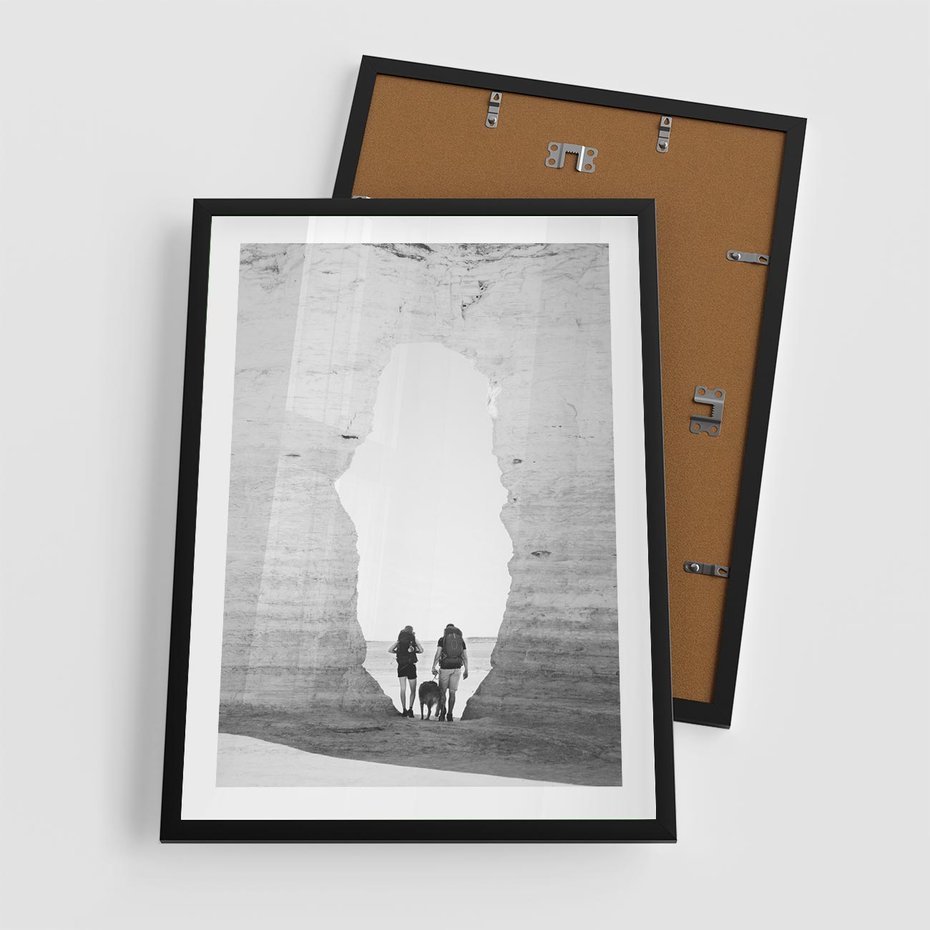 Plakat w ramie 50x70 - Podróżna Eksploracja - Echa Przygody - rama czarna