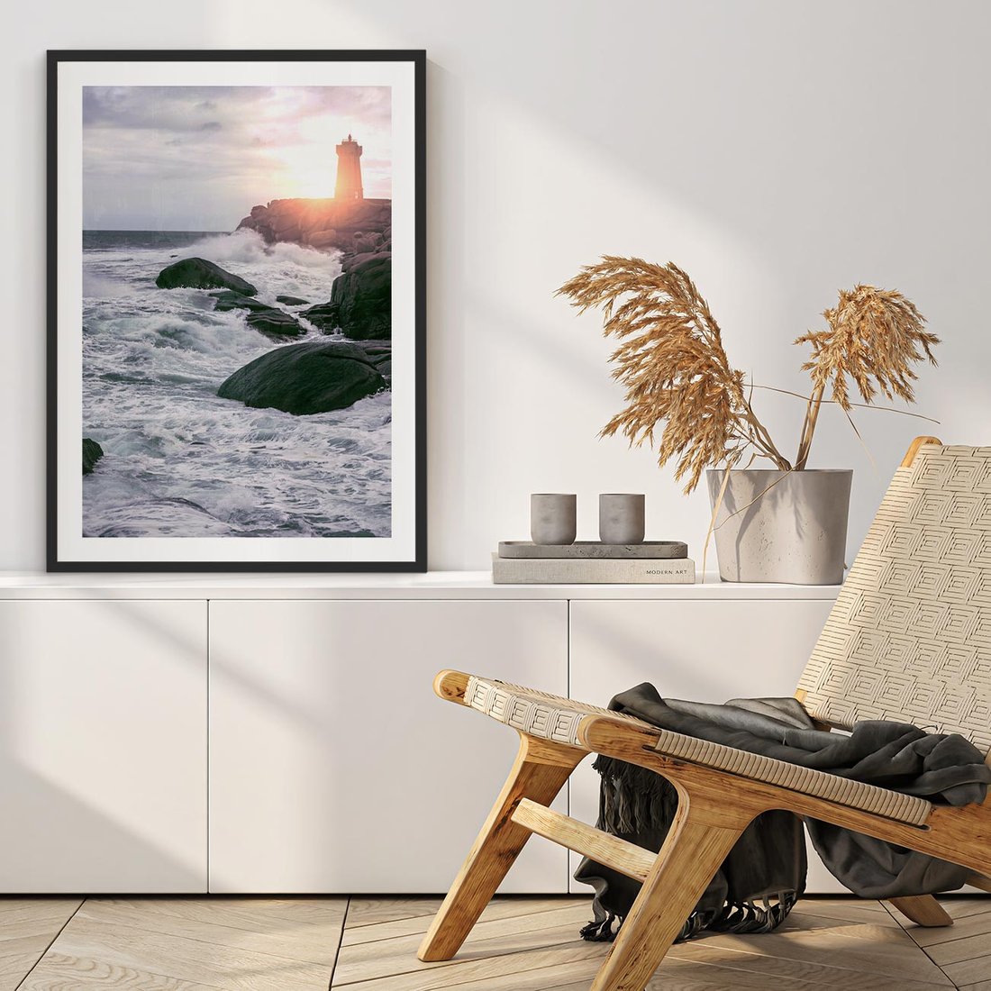 Plakat w ramie 30x40 - Latarnia, Zachód Słońca i Fale - latarnia na klifie, zachód słońca - rama czarna