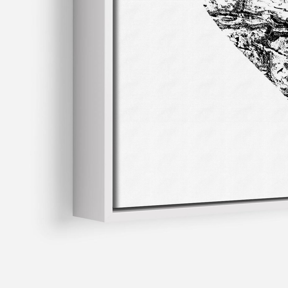 Obraz w ramie 50x50 - Drzewo Serca - czarne serce, tekstura jak kora drzewa - rama biała