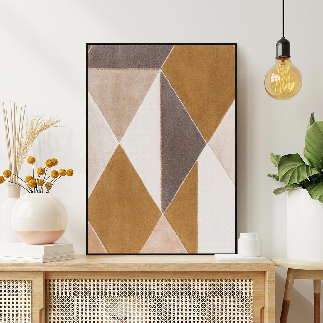 Obraz w ramie 70x100 - Odblaski niespełnionych marzeń - kompozycja z trójkątów, mix kolorów ziemi - rama czarna