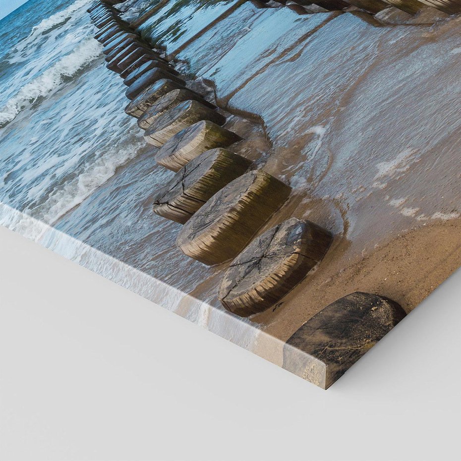 Obraz na płótnie 80x80 - Falochron na brzegu morza - falochron, morze