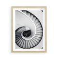 Plakat w ramie 50x70 - Nowoczesne Schody: Kręcone Piękno - nowoczesna architektura, kręcone schody - rama drewno