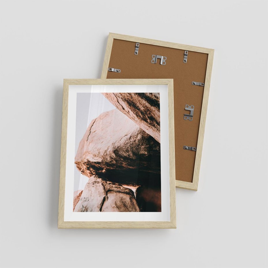 Plakat w ramie 30x40 - Tekstura Brązu - skały, głazy - rama drewno