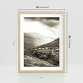 Plakat w ramie 30x40 - Domki w Górach - czarno biała fotografia, górski pejzaż - rama drewno