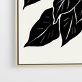 Obraz w ramie 70x100 - Ruchome szkicowe odbicia - czarno biała grafika, roślinność - rama drewno