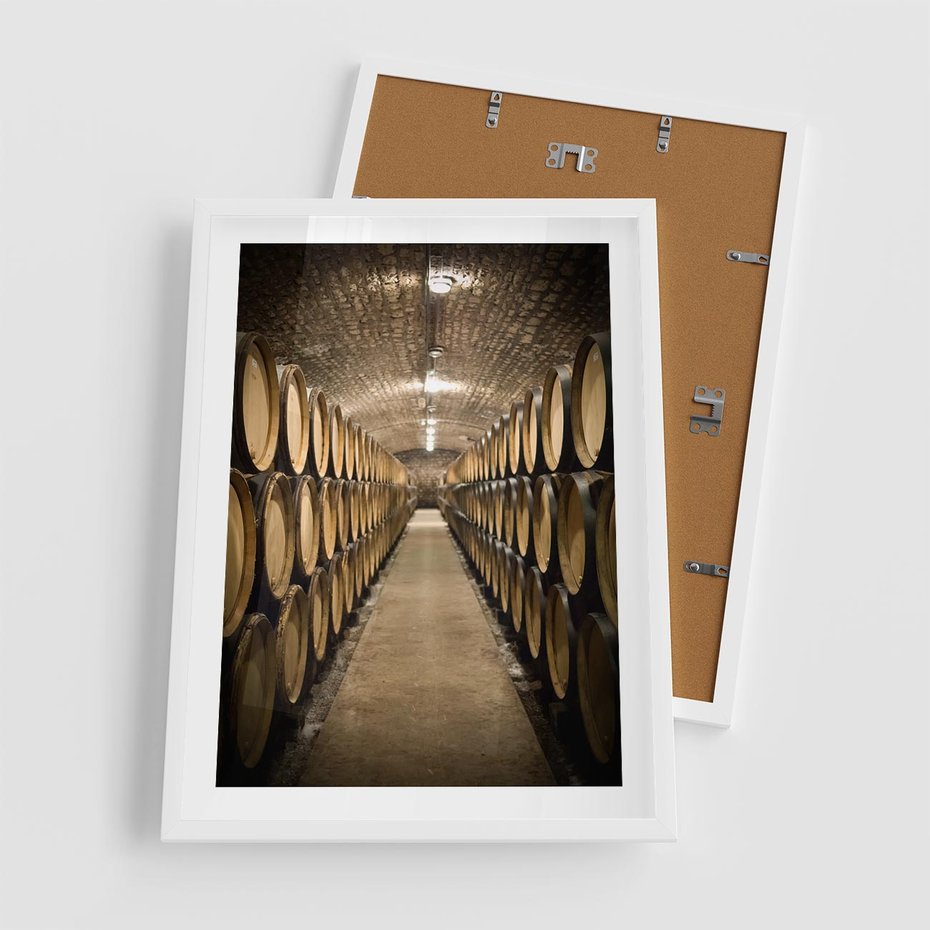 Plakat w ramie 50x70 - Winniczka - winnica, beczki - rama biała