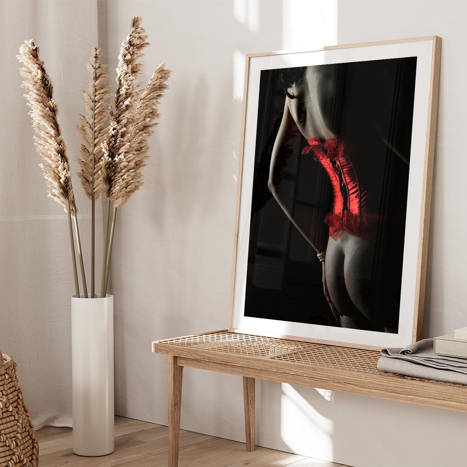 Plakat w ramie 30x40 - Piękno i Siła - akt, kobieta - rama drewno