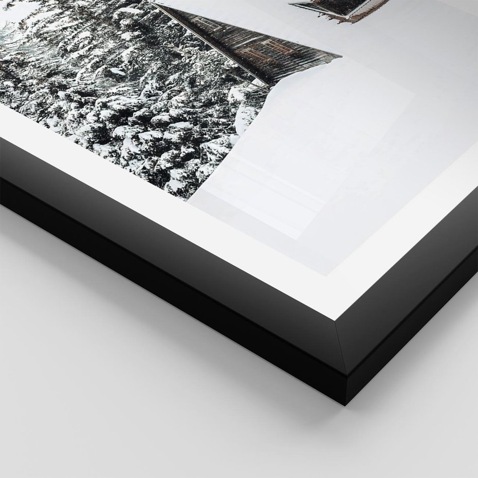 Plakat w ramie 50x70 - Zimowy Urok - śnieg, domek w górach - rama czarna