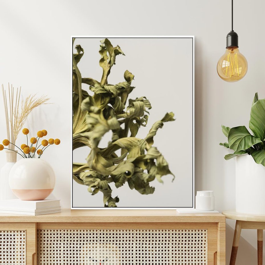 Obraz w ramie 80x120 - Odejście pory deszczowej - suche, trawy - rama biała