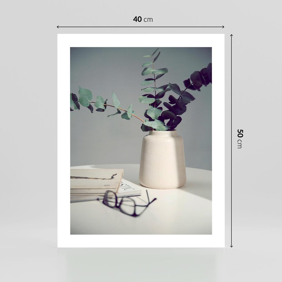 Plakat bez ramy 40x50 - Eukaliptusowa Cisza - kompozycja, liście eukaliptusa w wazonie