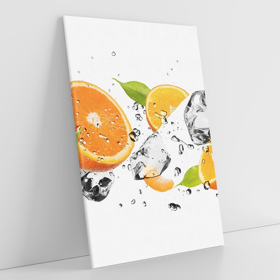 Obraz na płótnie 80x120 - Słoneczne pomarańcze z wodą - pomarańcze, woda