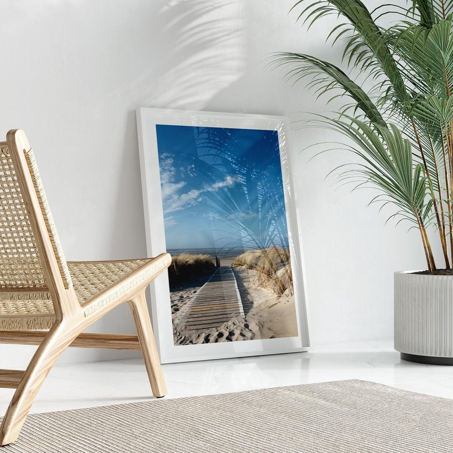 Plakat w ramie 30x40 - Boho na Plaży - plaża, pomost - rama biała