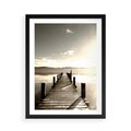 Plakat w ramie 50x70 - Mglisty poranek na pomostcie - pomost, mgła - rama czarna