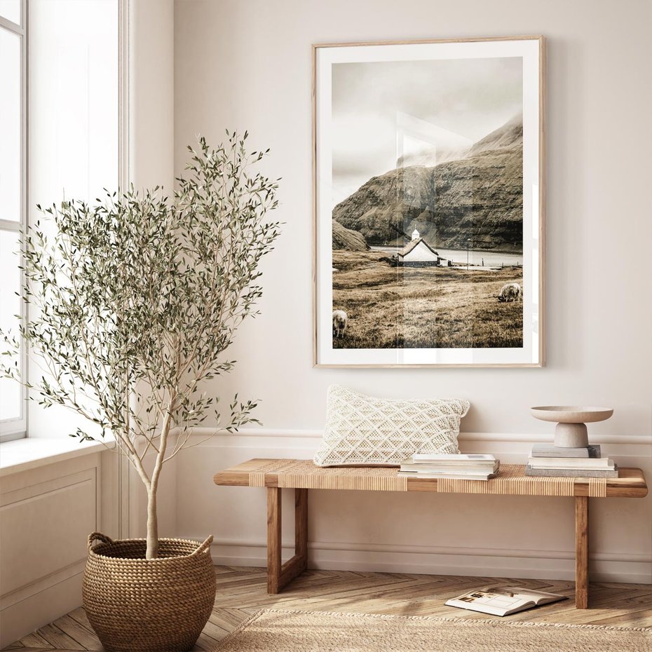 Plakat w ramie 50x70 - Kościół na Wzgórzu: Sepia Nostalgii - kościół w górach, na wzgórzu - rama drewno