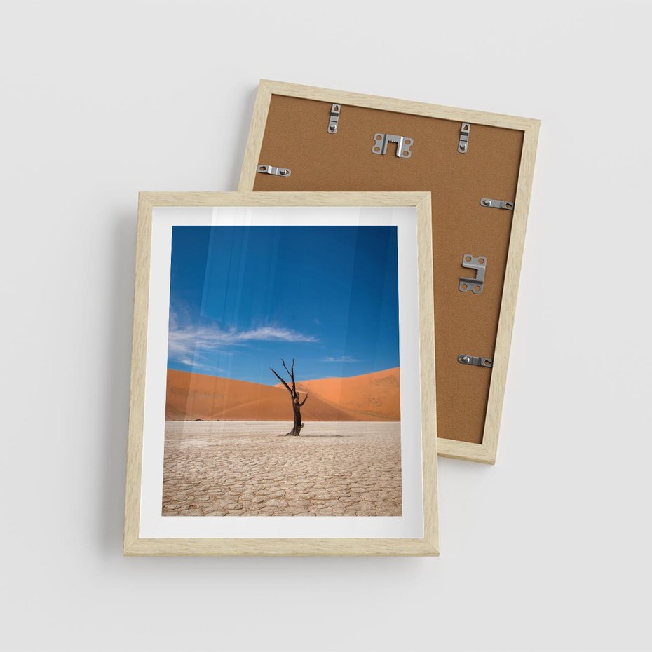 Plakat w ramie 40x50 - Słońce i Suche Drzewo - pustynia, suche - rama drewno