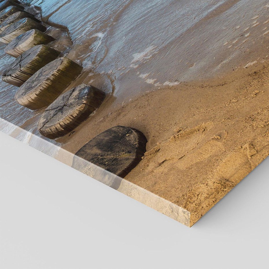 Obraz na płótnie 70x100 - Falochron na brzegu morza - falochron, morze