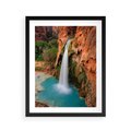 Plakat w ramie 40x50 - Wodospad wśród majestatycznych gór - wodospad, górski - rama czarna