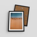 Plakat w ramie 30x40 - Piasek w Przytulnym Wnętrzu - pustynia, piasek - rama czarna