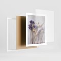 Plakat w ramie 40x50 - Błękitno-Biała Harmonia - suszone kwiaty, błekitne - rama biała