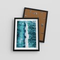 Plakat w ramie 30x40 - Błękitna Siła Oceanu - fale, ocean - rama czarna