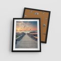 Plakat w ramie 40x50 - Sielanka nad brzegiem - plaża, pomost - rama czarna