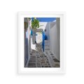 Plakat w ramie 30x40 - Uroki Santorini: Perspektywiczna Uliczka - uliczka, perspektywa - rama biała
