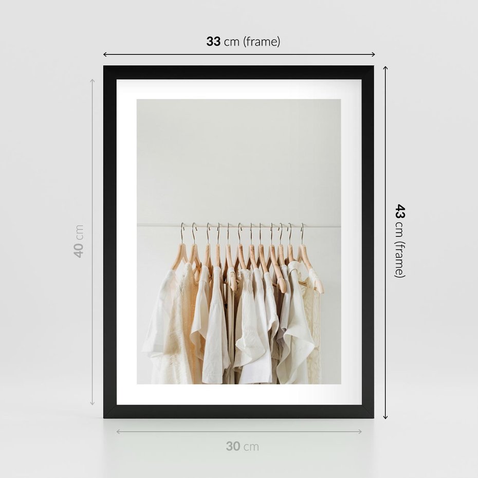 Plakat w ramie 30x40 - Elegancja Prostoty - ubrania, modowa fotografia - rama czarna